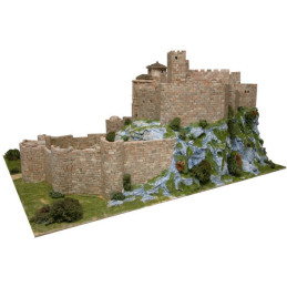 CASTILLO DE LOARRE (530 x 650 x 300 mm) 1/200