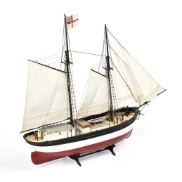 BARCO Q HUNTER - ESCALA 1/60 - AMATI 1450