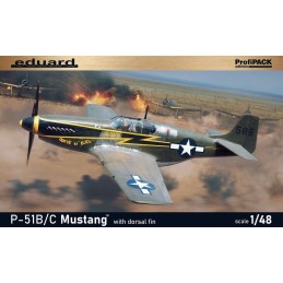 NORTH AMERICAN P-51B/C Mustang w/ dorsal fin (PROFIPACK) -Escala 1/48- Eduard 82108