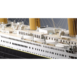 TRANSATLANTICO R.M.S. TITANIC 1/250